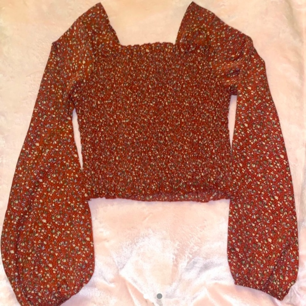 red flower ruched crop top